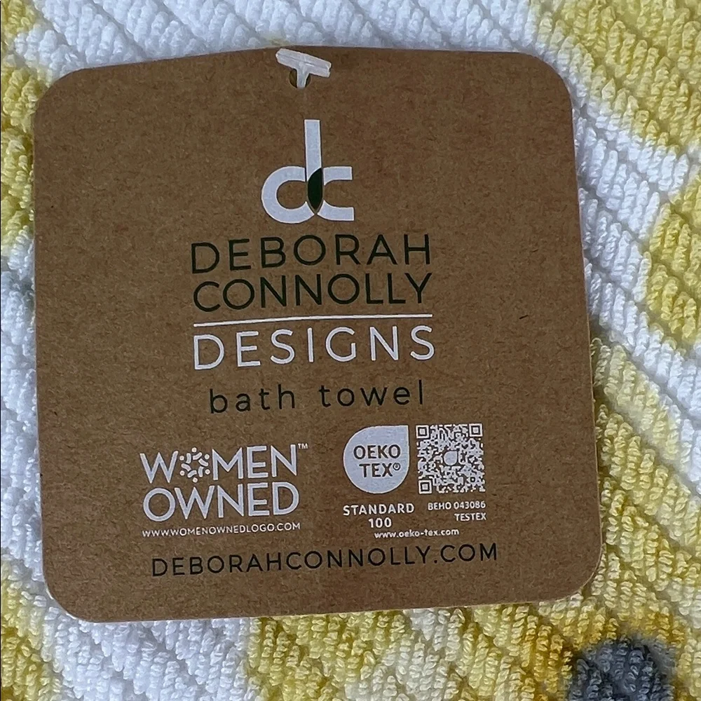 Deborah Connolly Bath Towels Yellow White Floral Soft 100% Cotton Set of 2 NEW